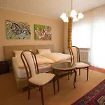 Zur Post Hotel 3*
