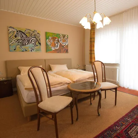 Zur Post Hotel 3*