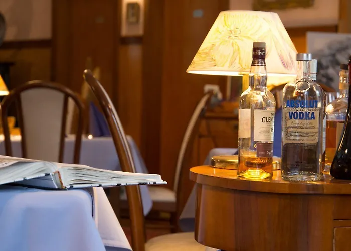 祖尔波斯特酒店 - 摩泽尔河畔城堡 3*