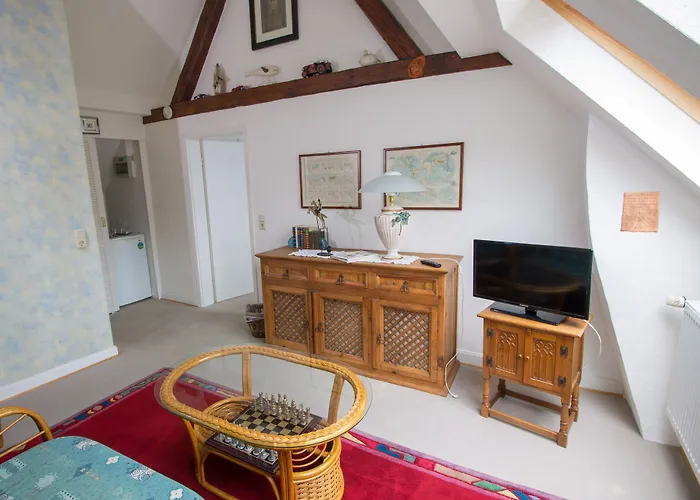 祖尔波斯特酒店 - 摩泽尔河畔城堡